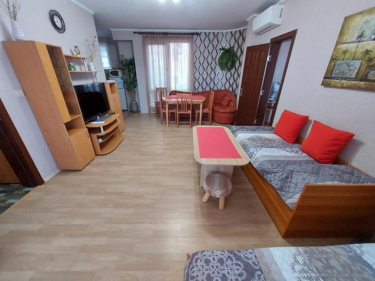 Apartment Larissa Pomorie Ngoại thất bức ảnh